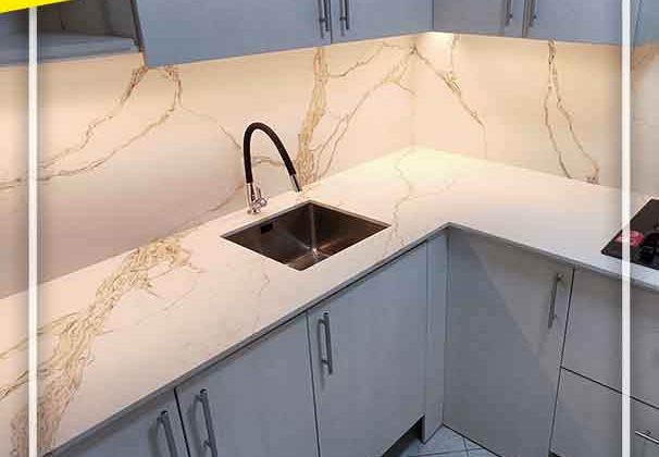 cuarzo-calacatta-gold-01A2-2025-remodelaciones-edison