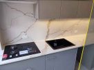 cuarzo-calacatta-gold-04-2025-remodelaciones-edison