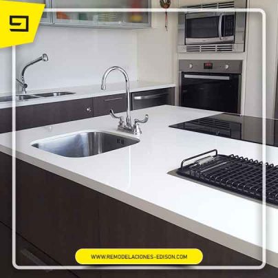 02-Cuarzo-Blanco-Estelar-Cocina-Quito-remodelaciones-edison